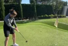 Bale, jugando al golf en el chalet que ya pertenece a Mbappé