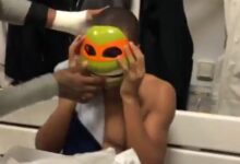 Mbappé, con una máscara de Donatello